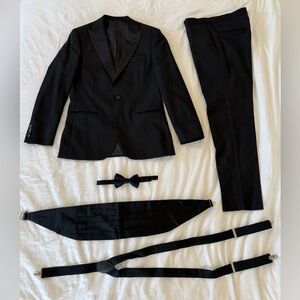 J. Crew 100% Wool Black Tuxedo with Bow Tie, Cummerbund, Suspenders & Travel Bag